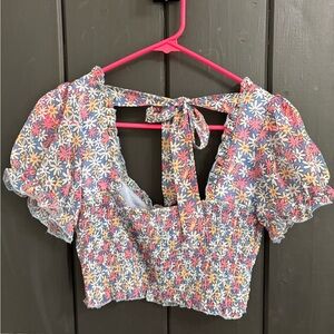 Cropped Floral Blouse, size 8 fits a XS/S